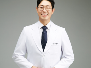 고령·만성질환자 위한 네비게이션 임플란트, 치과 선정이 중요