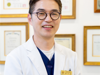 양시강성형외과, 천호동성형외과, 주름성형 눈썹올림(거상) 수술, 하안검 성형술, 실리프팅