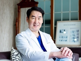 “쌍꺼풀‧상안검‧하안검 등 눈 성형, 수술 전 성형외과 진단 필수”