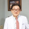 중년 눈 성형 ‘눈썹하거상술’, 미용‧기능적 측면 모두 고려해야